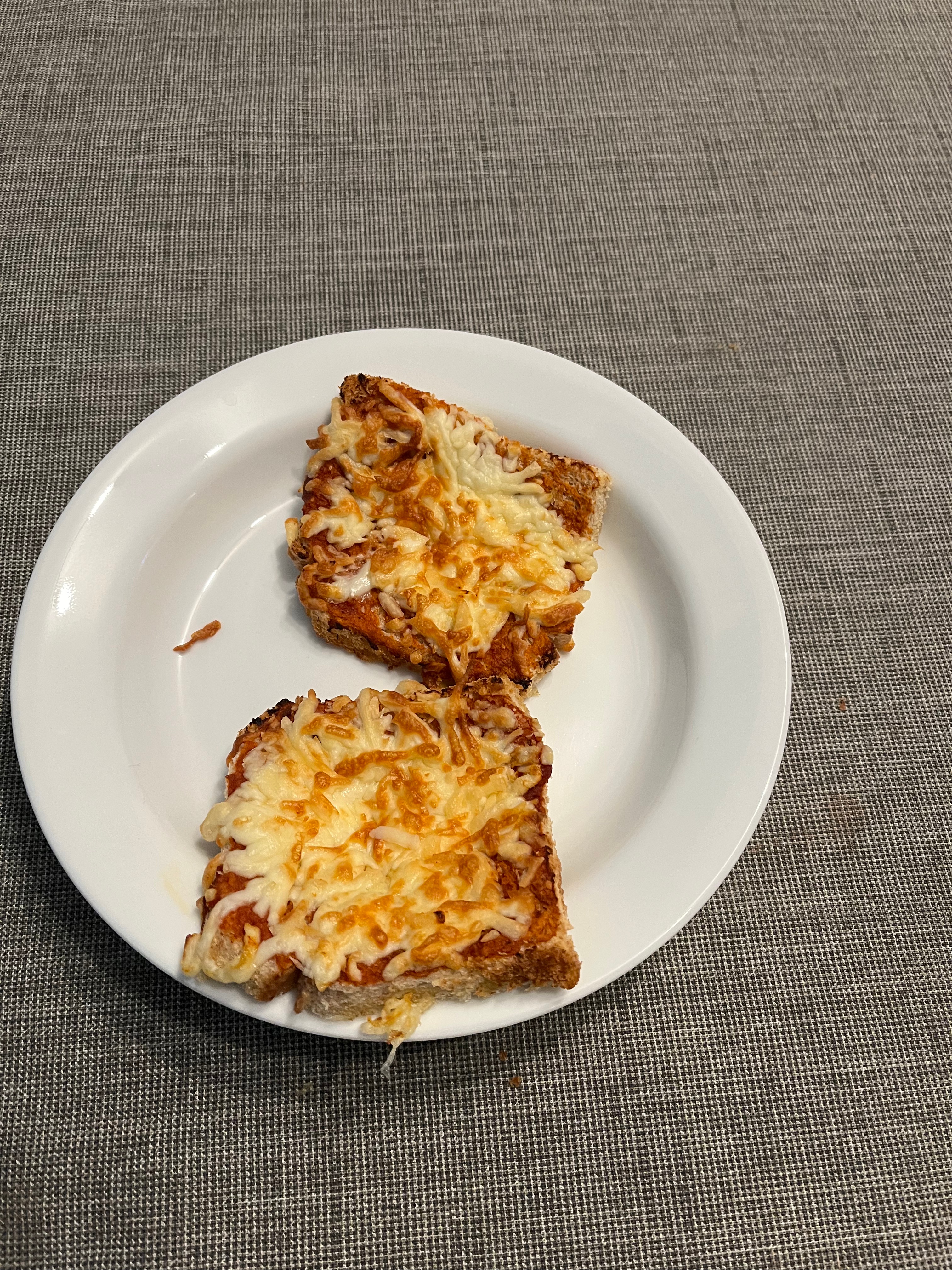 Homemade Pizza Made Easy: A Healthier and Budget-Friendly Option (Perfect for Kids!)